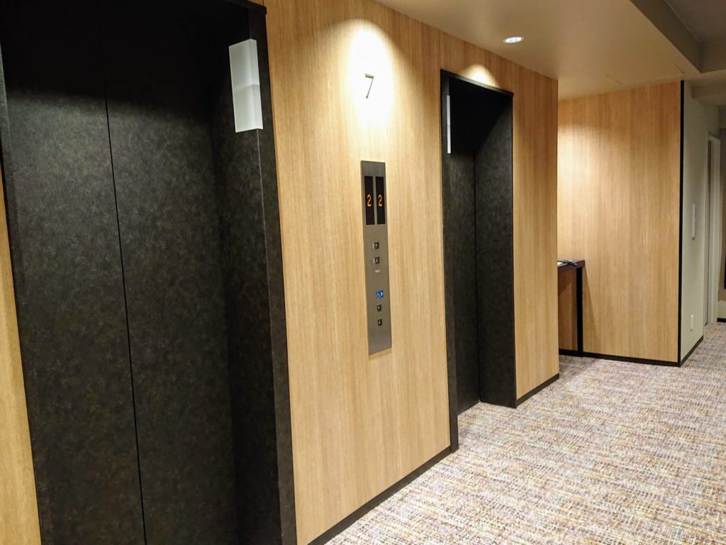 ホテルミュッセ京都河原町名鉄・客室階エレベーターホール